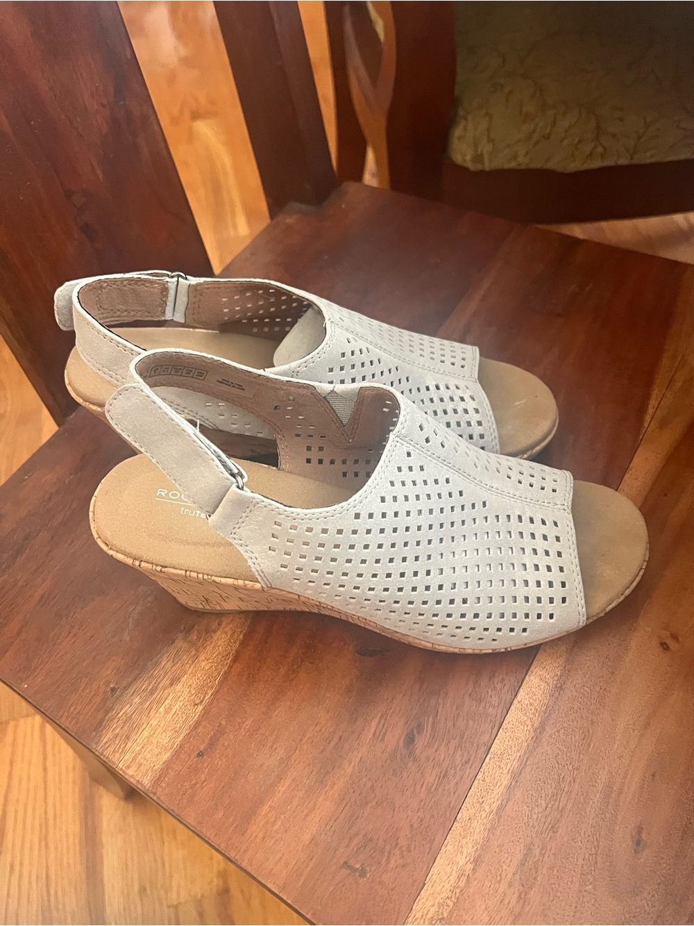 Rockport Women's Briah Wedge Sandal sling back beige size 9 - Picture 2 of 7